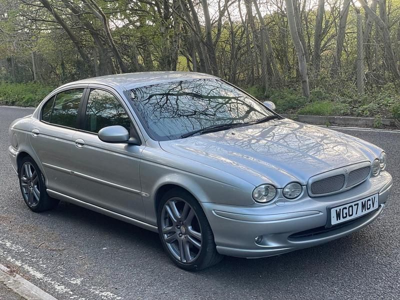 Silver Used 2007 Jaguar X-type Sedan | £2,650 (Fair price) - Image 1/4