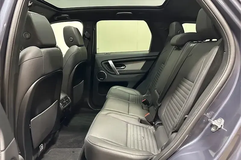 Used Land Rover Discovery 5 HSE Dynamic 201 HP (147 kW) 2025 Blue SUV