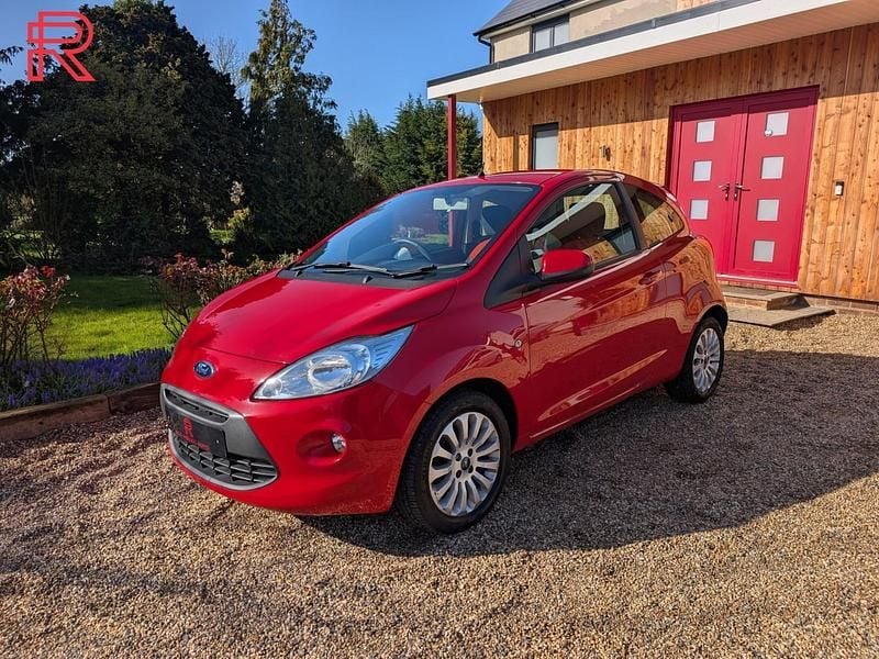 Used Ford Ka Zetec 69 HP (50 kW) 2014 Red Hatchback