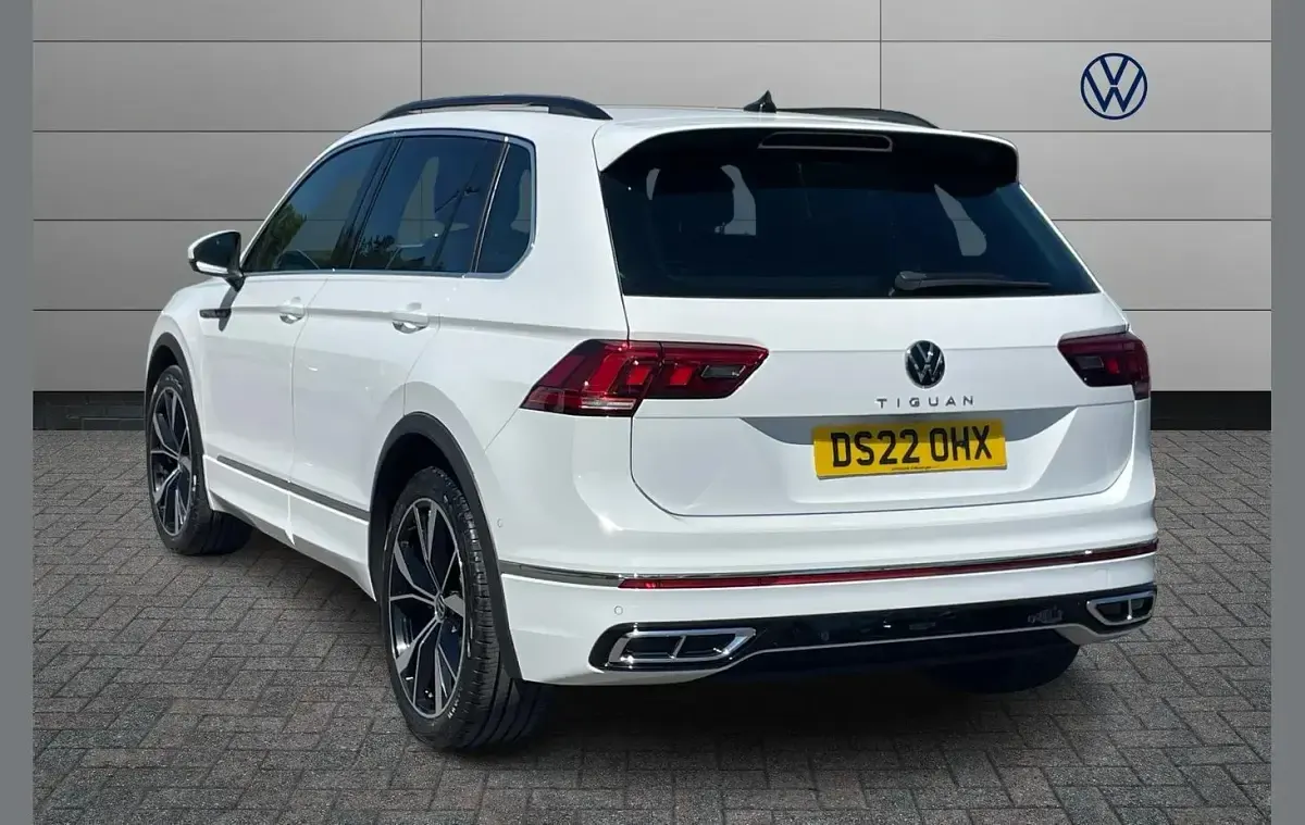 Used VW Tiguan R-line 150 HP (110 kW) 2022 White SUV