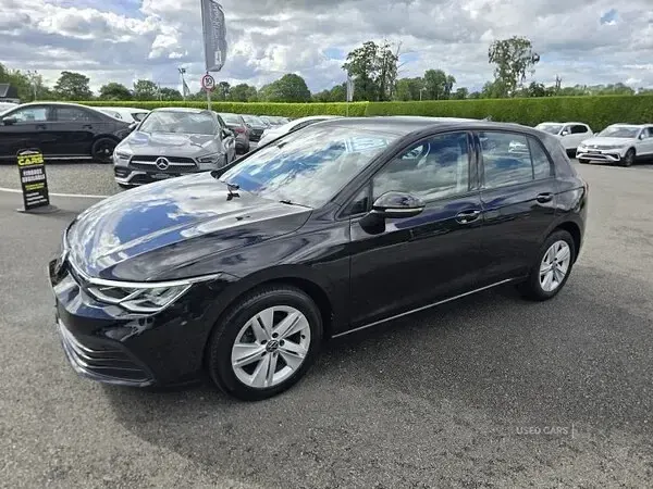 Used VW Golf VIII Life 150 HP (110 kW) 2023 Black Hatchback