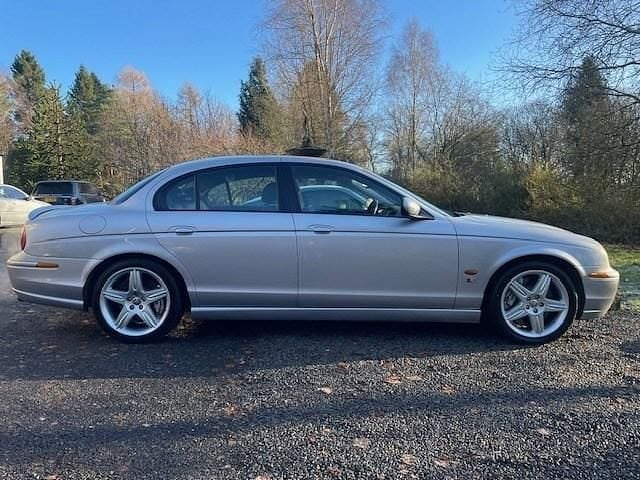 Used Jaguar S-Type R 400 HP (294 kW) 2002 Silver Sedan