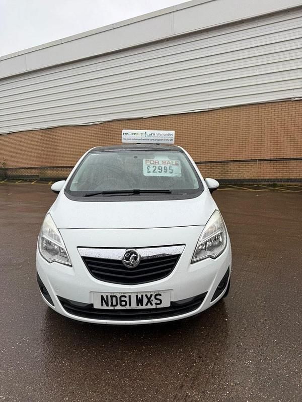 Second-hand Vauxhall Meriva Edition 2011 Alb Monovolum