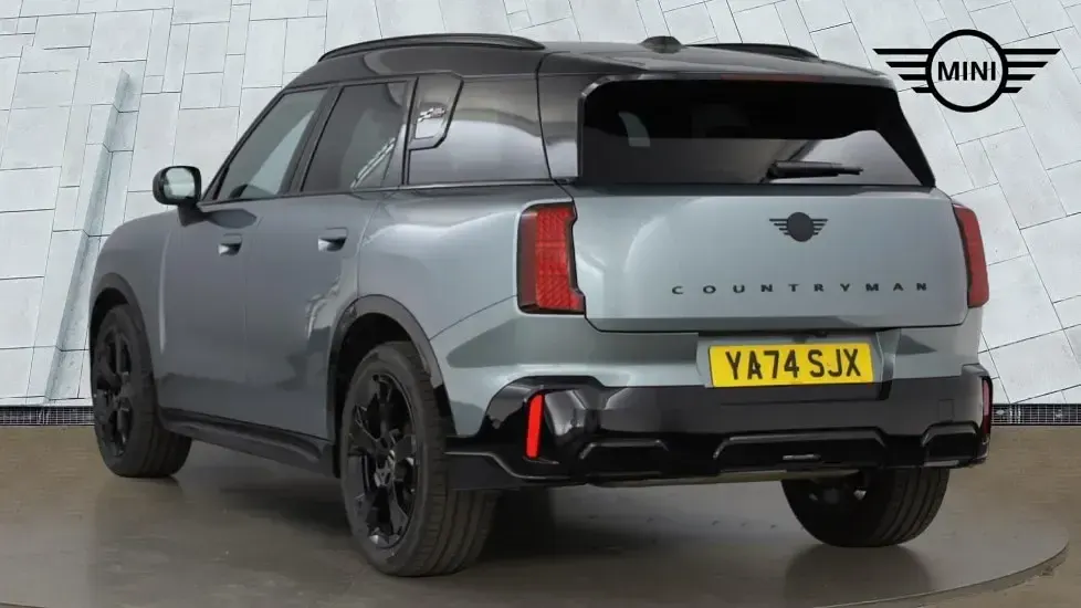 Used Mini Countryman 168 HP (123 kW) 2025 Green SUV