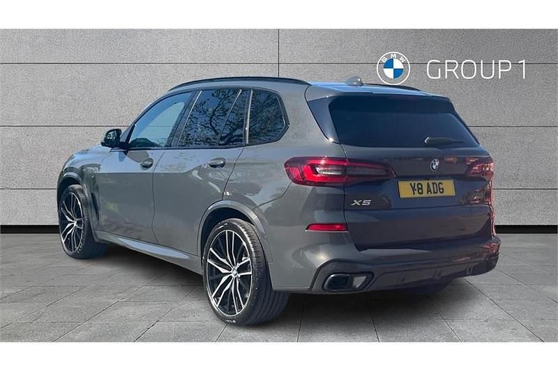 Używany BMW X5 M Sport 340 KM (250 kW) 2023 Biały SUV