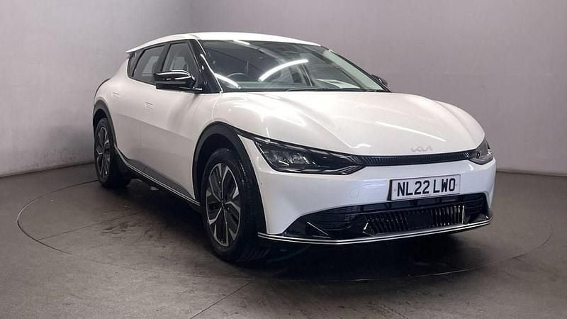 White Used 2022 Kia EV6 2 SUV | £21,999 (Fair price) - Image 1/4