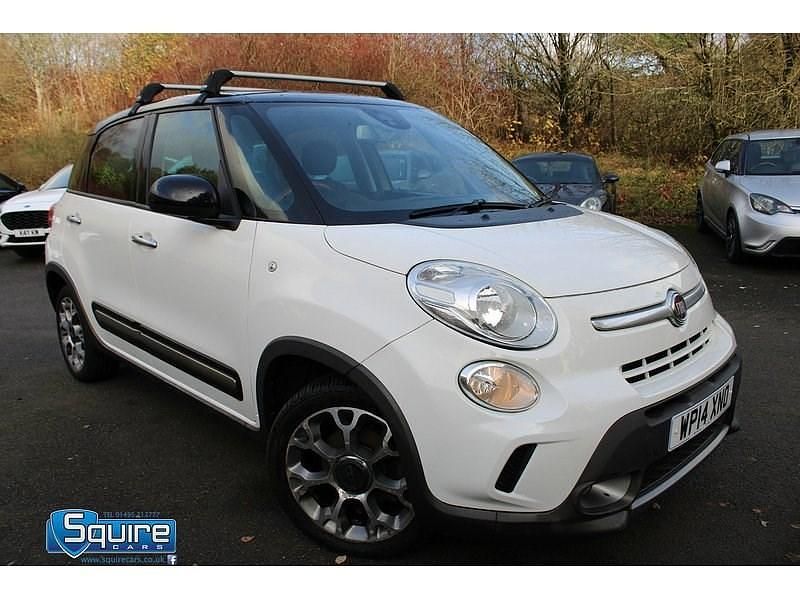 Bossa nova white with black roof Used 2014 Fiat 500L Trekking MPV | £3,599 (A bit pricey) - Image 1/3