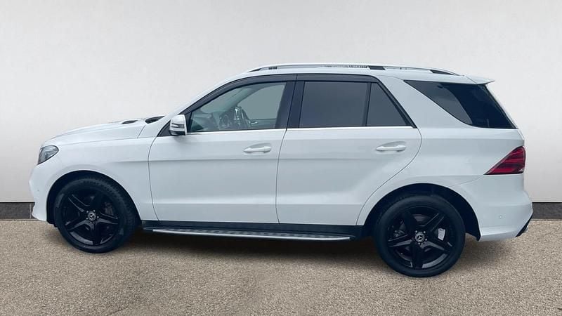 Used Mercedes GLE250 AMG line 204 HP (150 kW) 2017 White Estate
