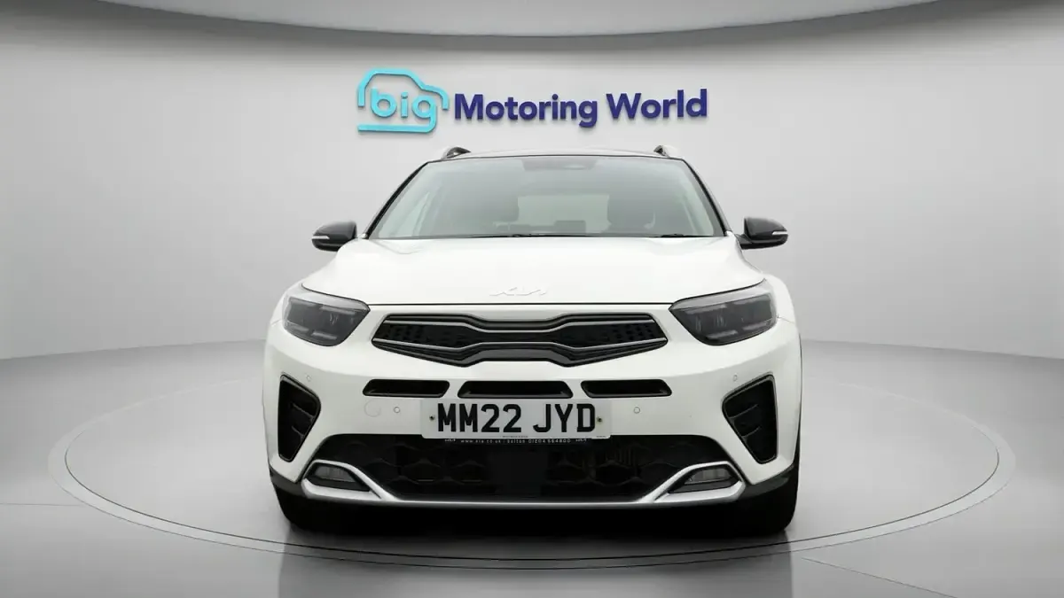 Used Kia Stonic GT-Line S 118 HP (86 kW) 2022 White SUV