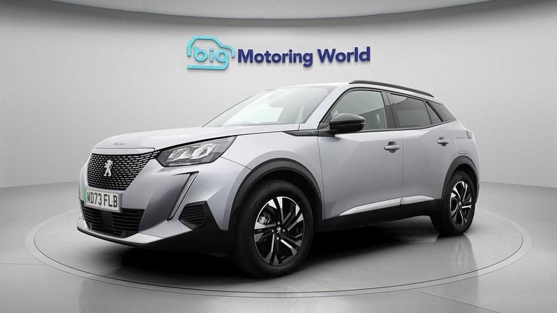 Used Peugeot e-2008 Allure+ 98 kW (134 HP) 2023 Grey SUV