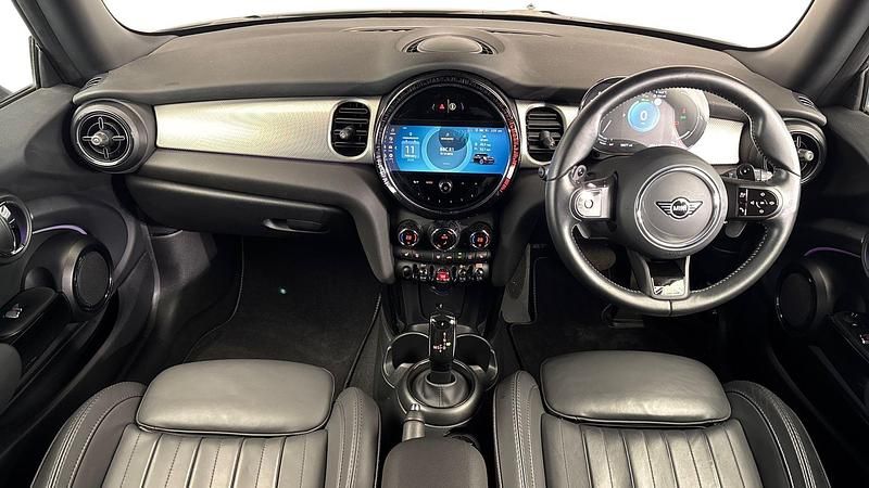 Used Mini Cooper S Exclusive 176 HP (129 kW) 2023 Silver Hatchback