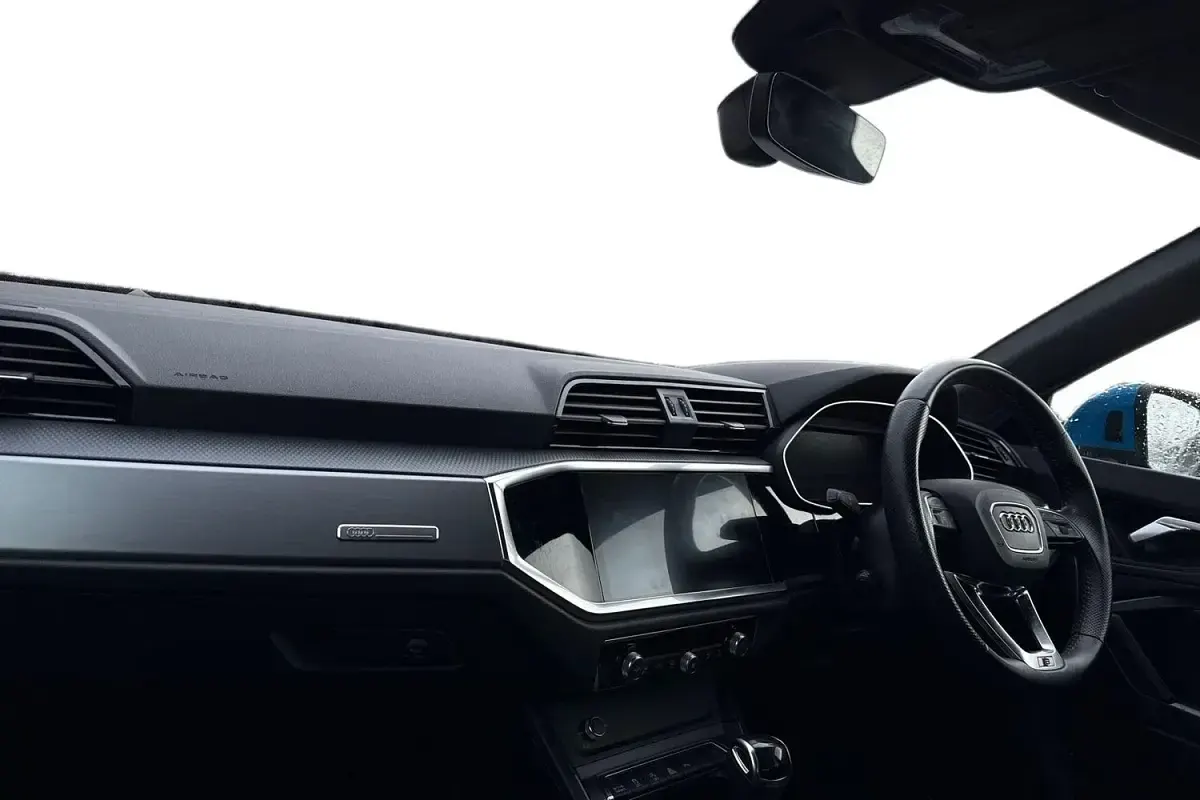 Usado Audi Q3 S-Line 150 CV (110 kW) 2019 Azul SUV
