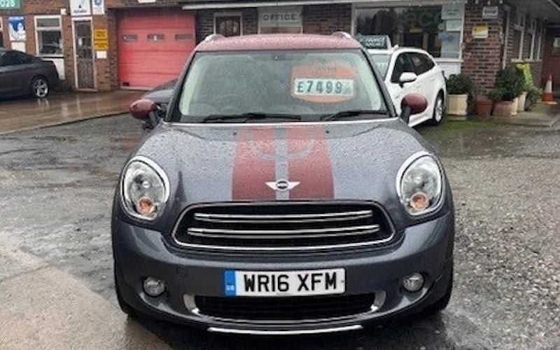 Grey Used 2016 Mini Cooper D Hatchback | £7,499 (Fair price) - Image 1/4