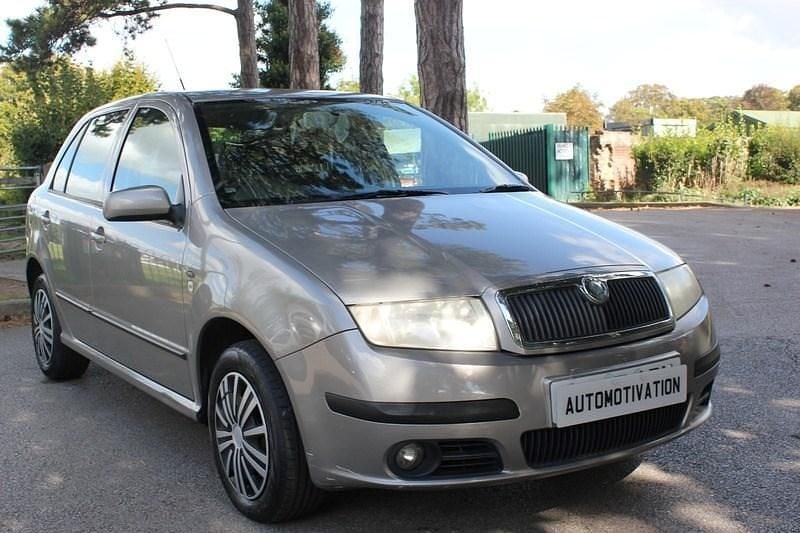 Beige Used 2007 Skoda Fabia Hatchback | £995 (Good price) - Image 1/4
