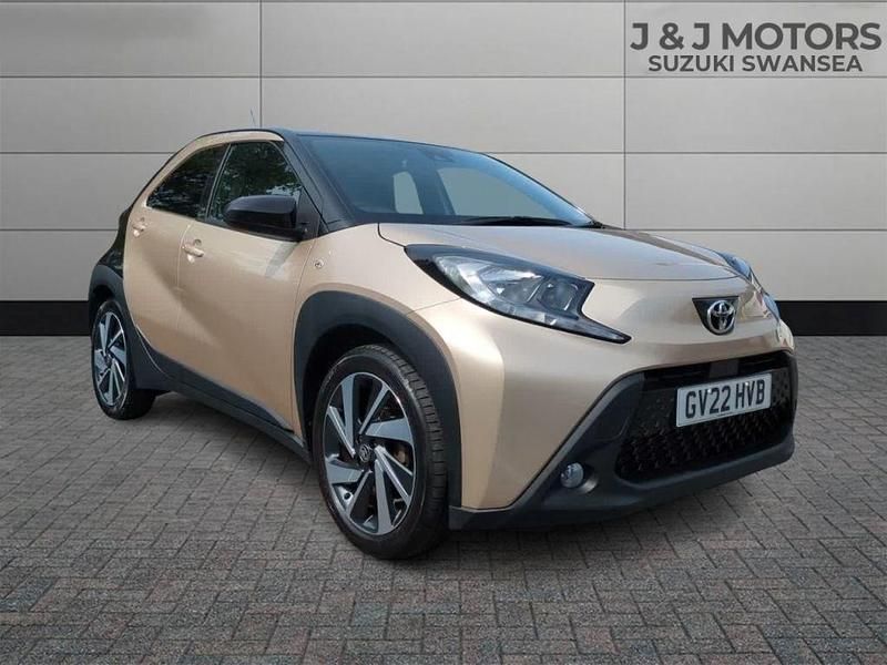 Beige Used 2022 Toyota Aygo X SUV | £14,995 - Image 1/4