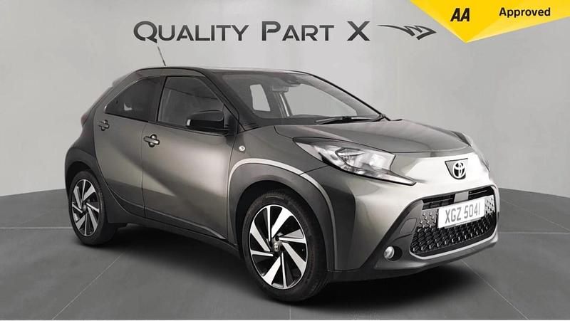 Green Used 2022 Toyota Aygo X SUV | £9,998 - Image 1/4