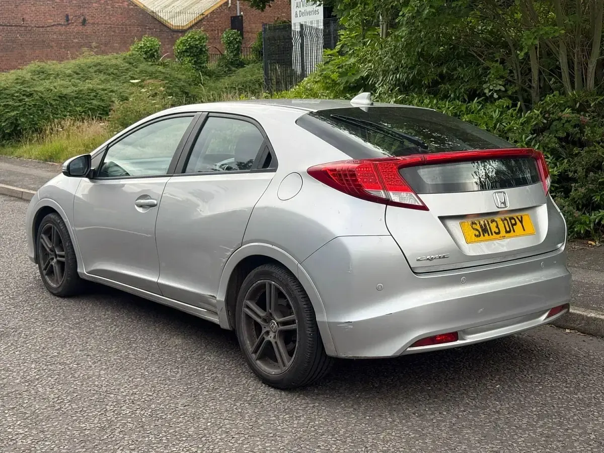 Used Honda Civic S 2013 Silver Hatchback