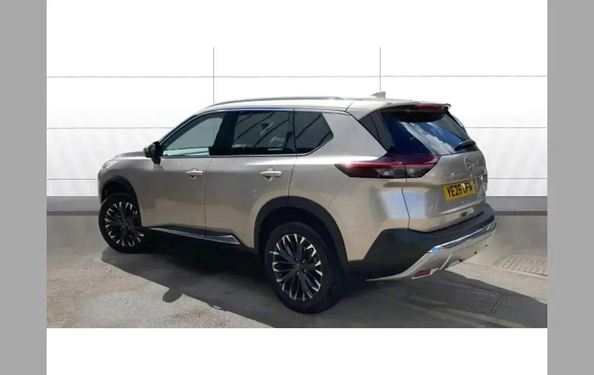 New Nissan X-Trail Tekna 204 HP (150 kW) 2026 Silver SUV