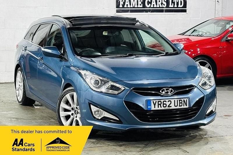 Blue Used 2012 Hyundai i40 Premium Estate | £4,000 (Fair price) - Image 1/1