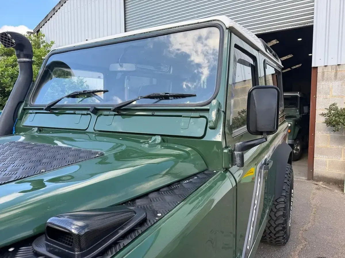 Used Land Rover Defender 1995 Green Hatchback