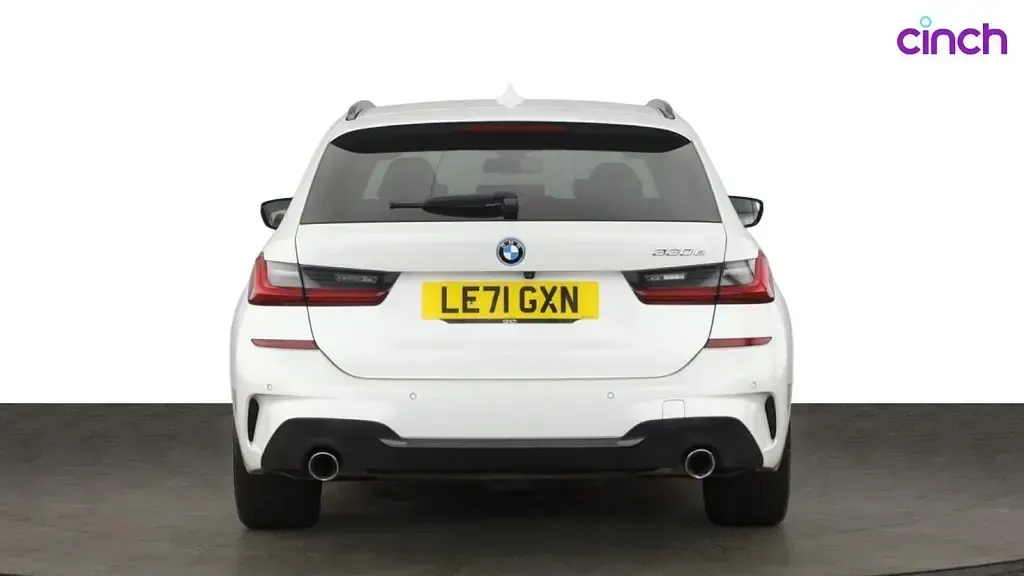 Used BMW 330e M Sport 292 HP (214 kW) 2022 White Estate
