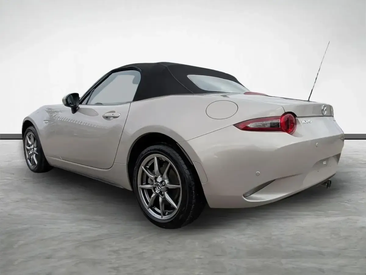 Used Mazda MX5 Exclusive-Line 130 HP (95 kW) 2023 Grey Cabriolet