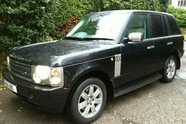 Used 2004 Land Rover Range Rover SUV | £9,450 - Image 1/4