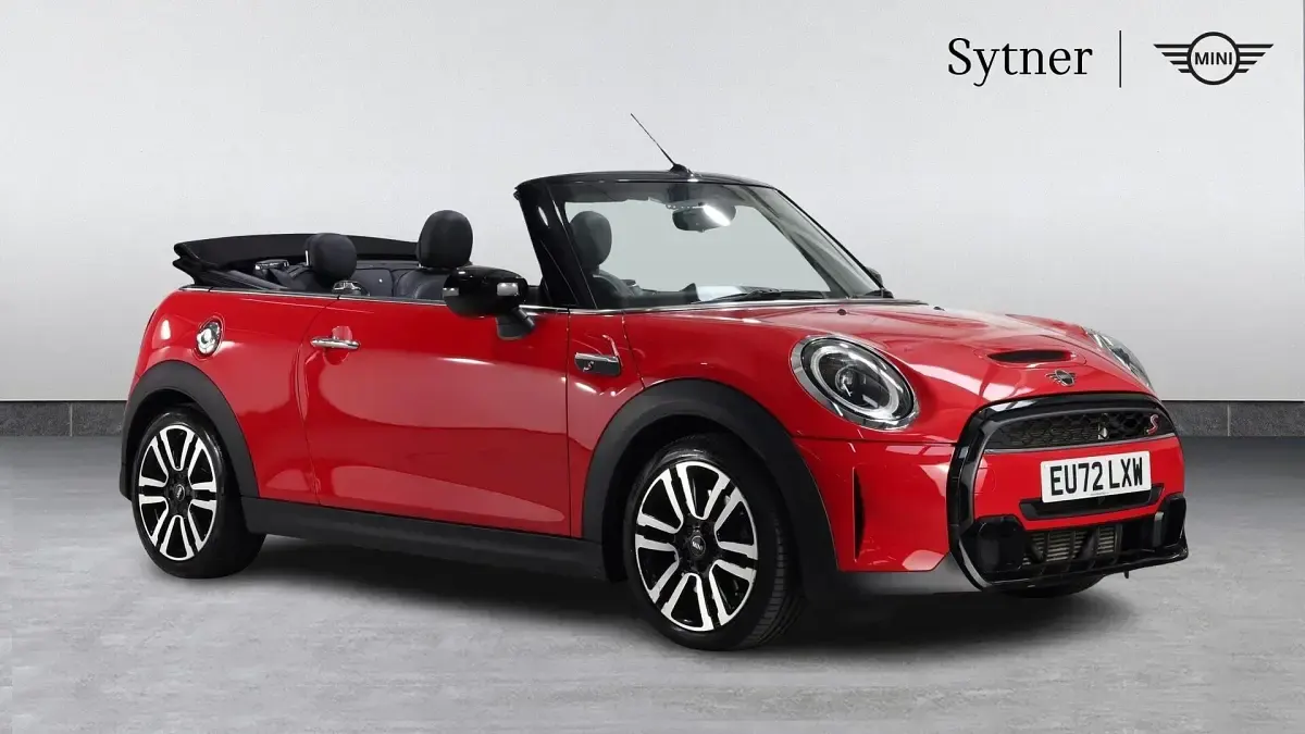 Used Mini Cooper S Exclusive 176 HP (129 kW) 2022 Red Hatchback