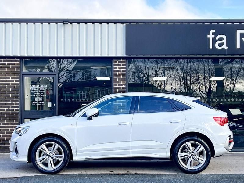 Used Audi Q3 Sportback S-Line 150 HP (110 kW) 2022 Glacier white metallic SUV