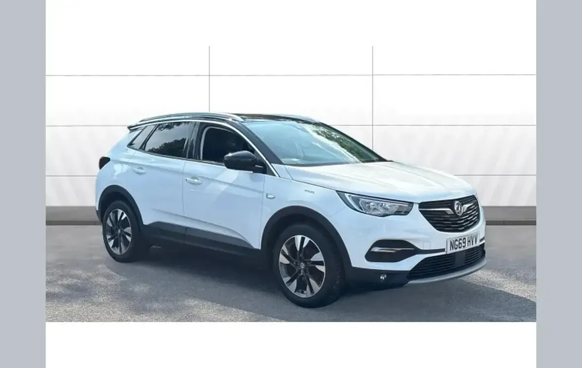 Used Vauxhall Grandland X SRi 131 HP (96 kW) 2020 SUV