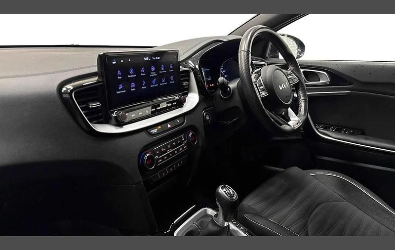 Used Kia ProCeed GT-Line 158 HP (116 kW) 2022 Blue Estate