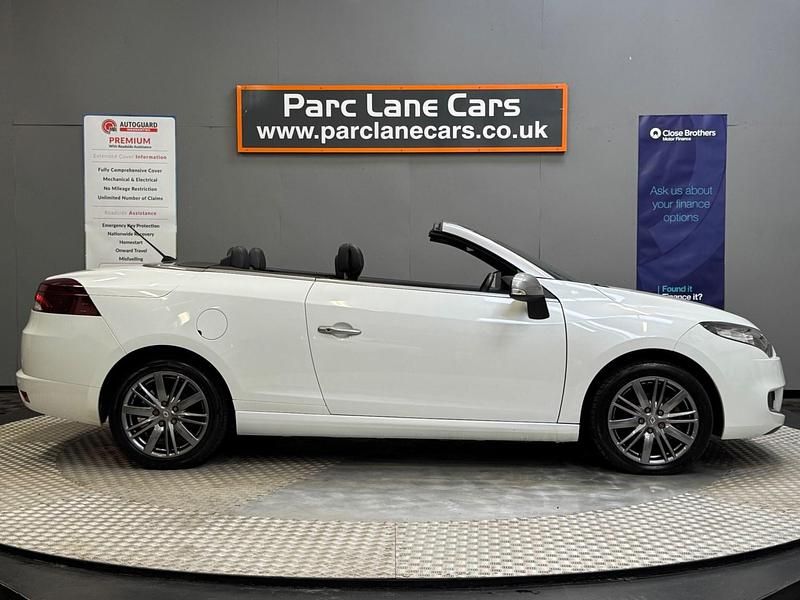 Used Renault Mégane Cabriolet GT-Line 2011 White Cabriolet