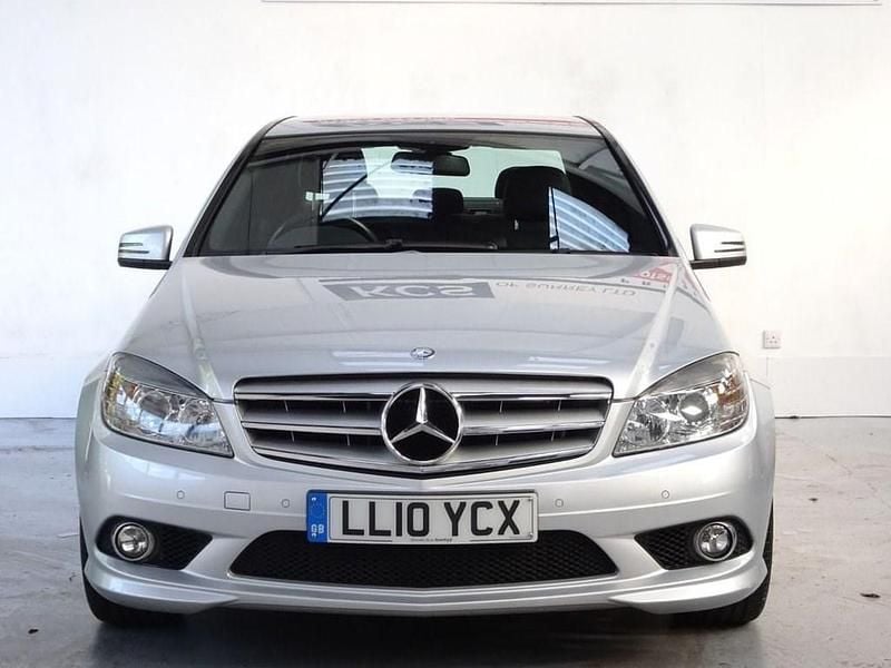 Used Mercedes C250 204 HP (150 kW) 2010 Silver Sedan