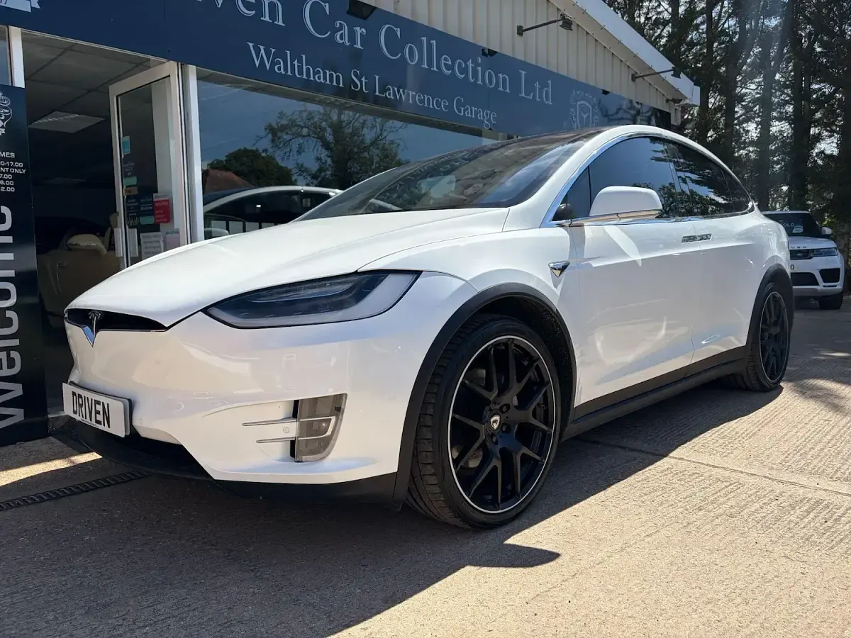 Used Tesla Model X 448 kW (610 HP) 2018 White SUV