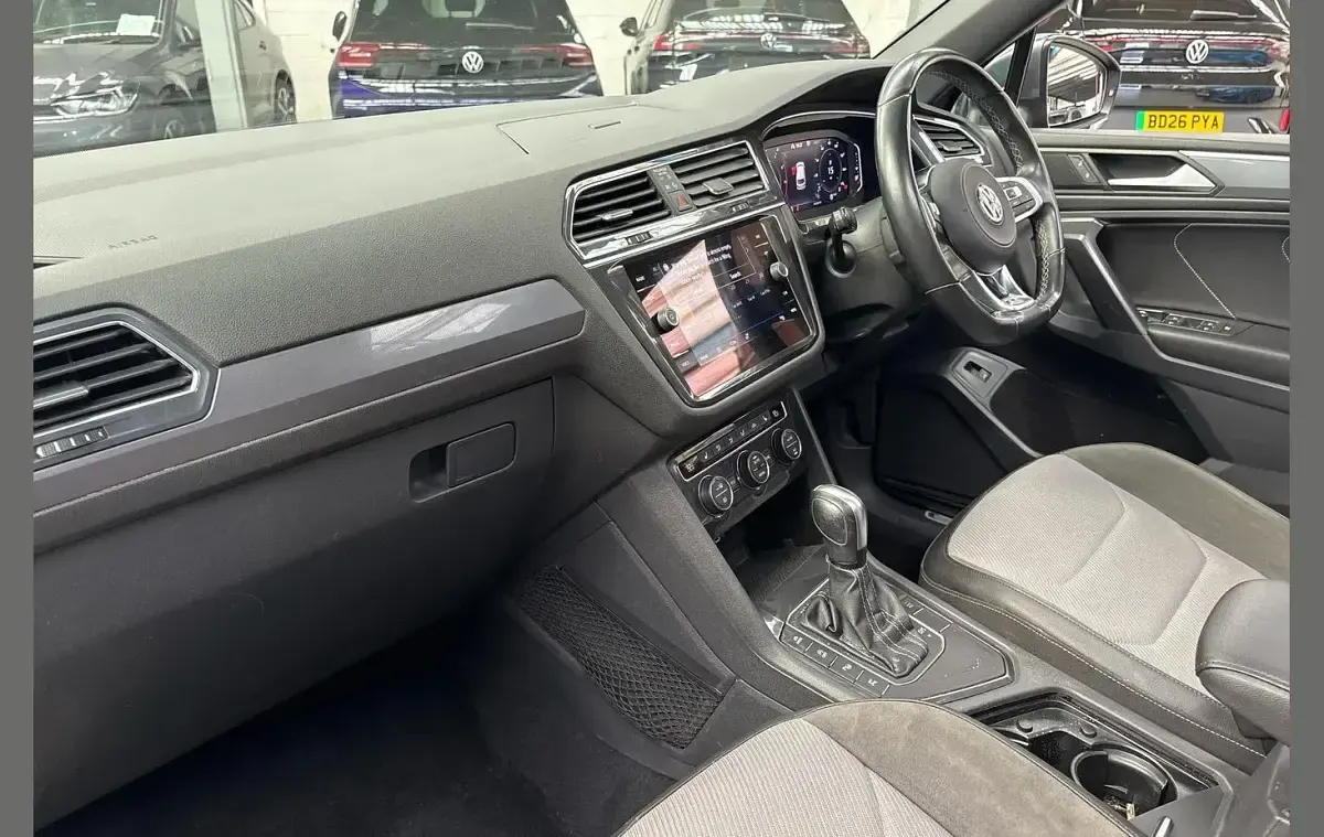 Used VW Tiguan Allspace R-line 147 HP (108 kW) 2021 Grey SUV