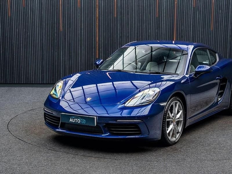 Used Porsche 718 Cayman 300 HP (220 kW) 2024 Blue Coupe
