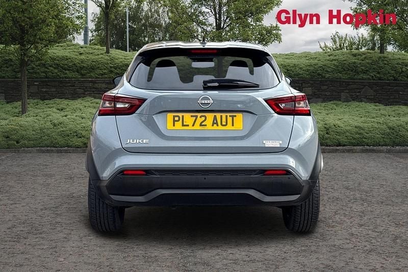 Used Nissan Juke N-Connecta 143 HP (105 kW) 2023 Grey SUV