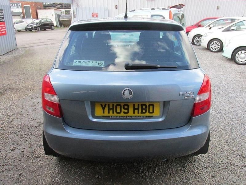 Used Skoda Fabia 105 HP (77 kW) 2009 Grey Hatchback