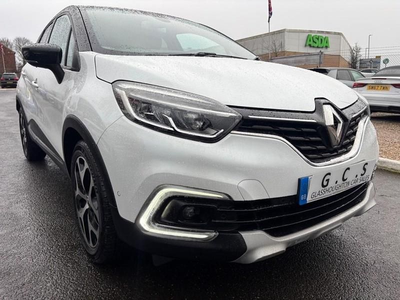 Used Renault Captur GT-Line 90 HP (66 kW) 2019 White/black SUV