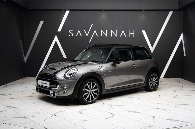 Used Mini Cooper S Exclusive 192 HP (141 kW) 2020 Silver Hatchback