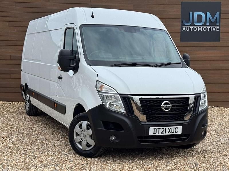 Used Nissan NV400 Tekna 2021 White Van