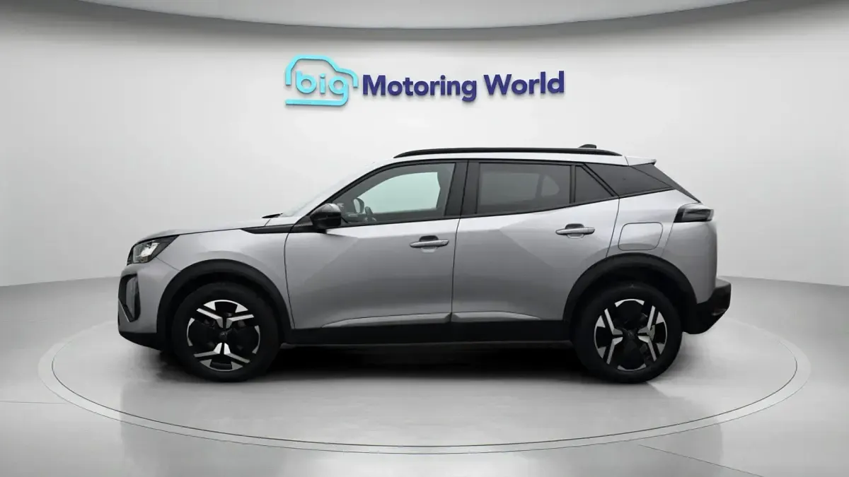Used Peugeot 2008 Allure 131 HP (96 kW) 2024 Grey SUV