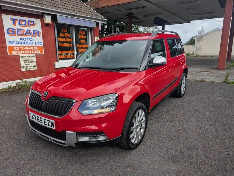 Red Used 2015 Skoda Yeti SE SUV | £9,495 (Fair price) - Image 1/4