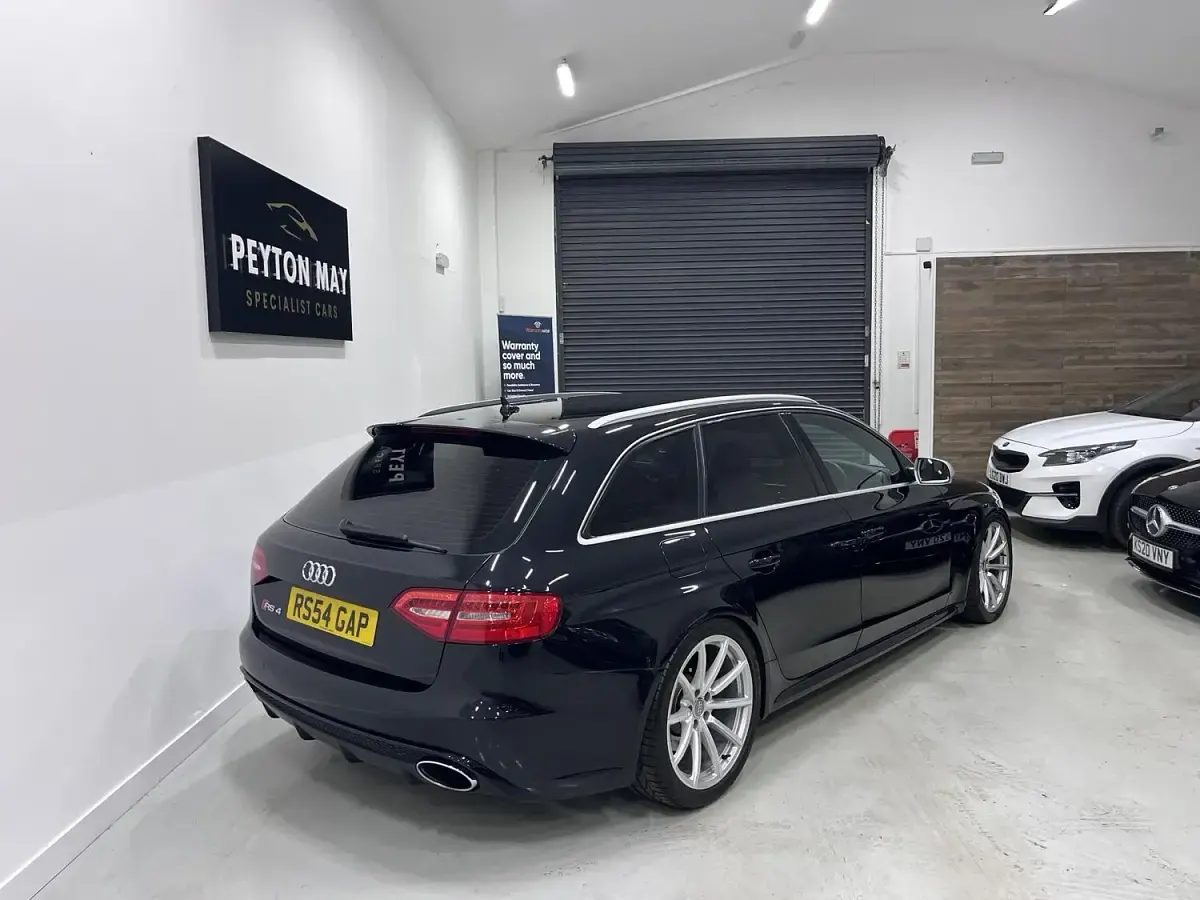 Used Audi RS4 450 HP (330 kW) 2012 Black Estate