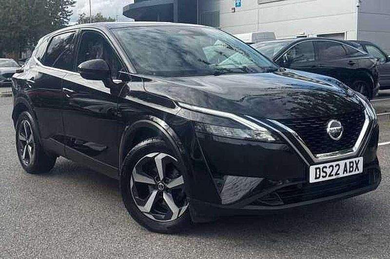 Black Used 2022 Nissan Qashqai N-Connecta SUV | £13,490 (Fair price) - Image 1/4