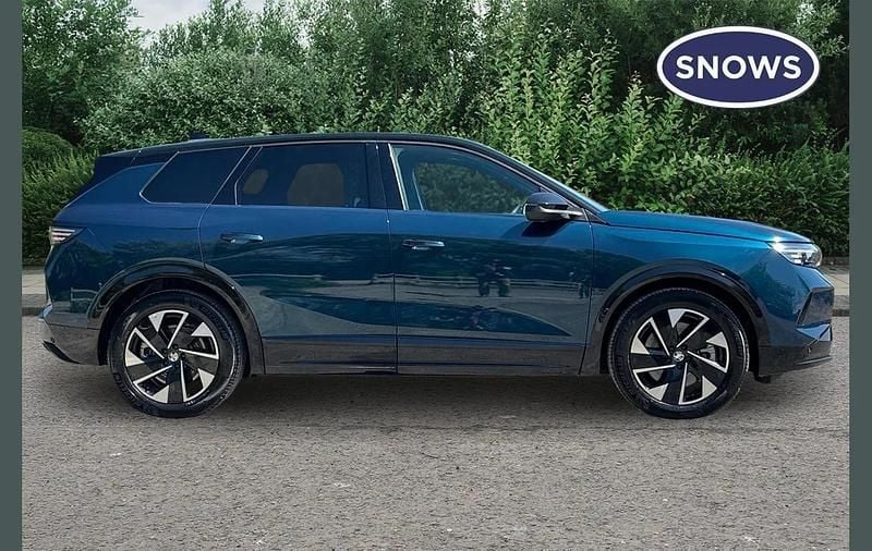 Second-hand Vauxhall Grandland 156 kW (213 CP) 2025 Albastru SUV