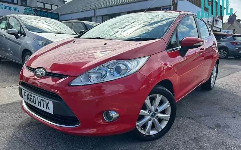 Used Ford Fiesta Zetec 82 HP (60 kW) 2010 Red Hatchback