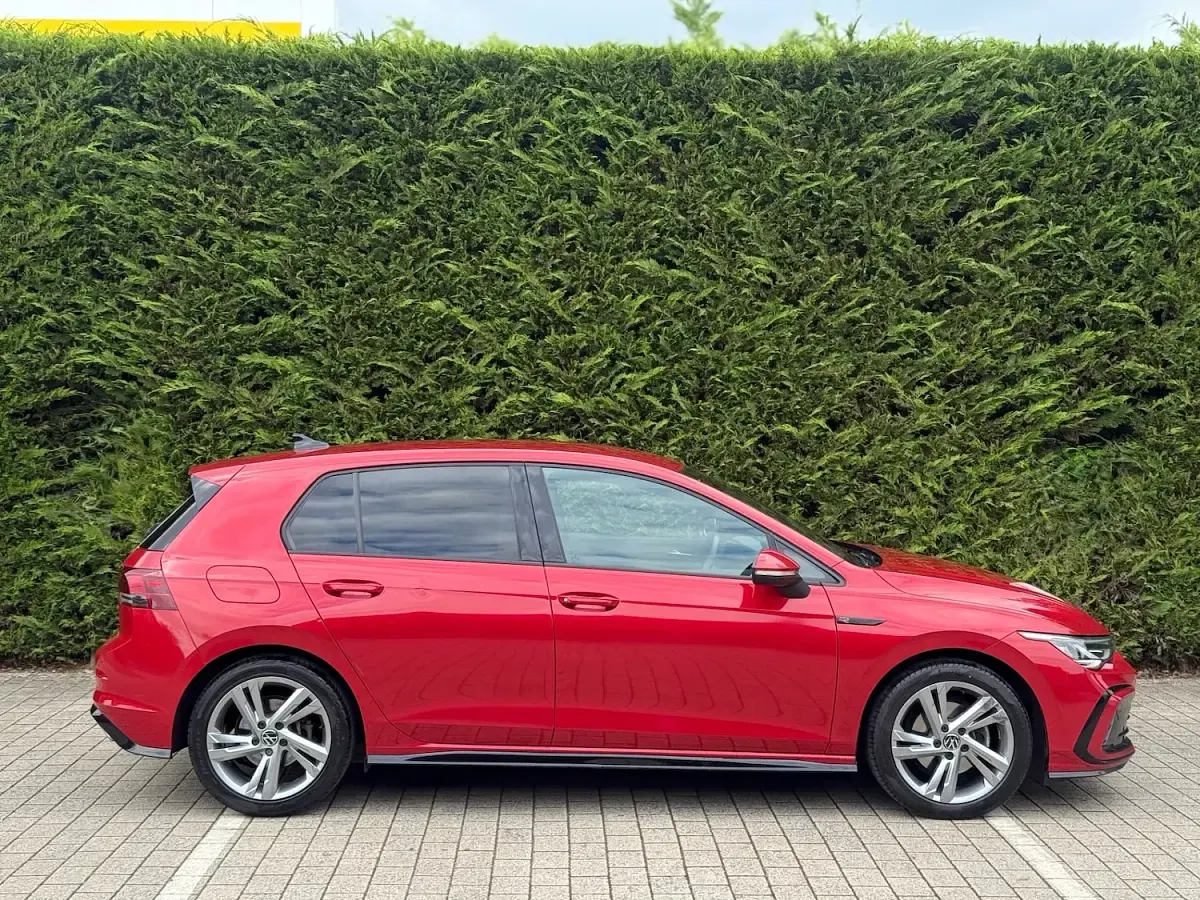 Used VW Golf VII R-line 150 HP (110 kW) 2021 Red Hatchback