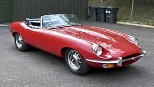 Used Jaguar E-Type 265 HP (194 kW) 1970 Red Cabriolet