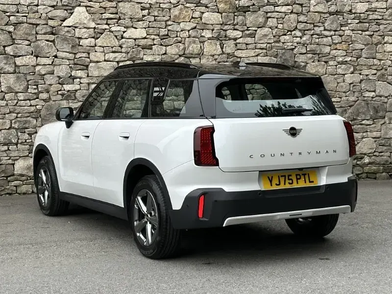 New Mini Countryman Classic 215 HP (158 kW) 2026 White SUV